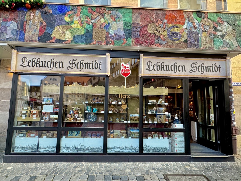 Lebkuchen Schmidt in Nürnberg am Hauptmarkt. 